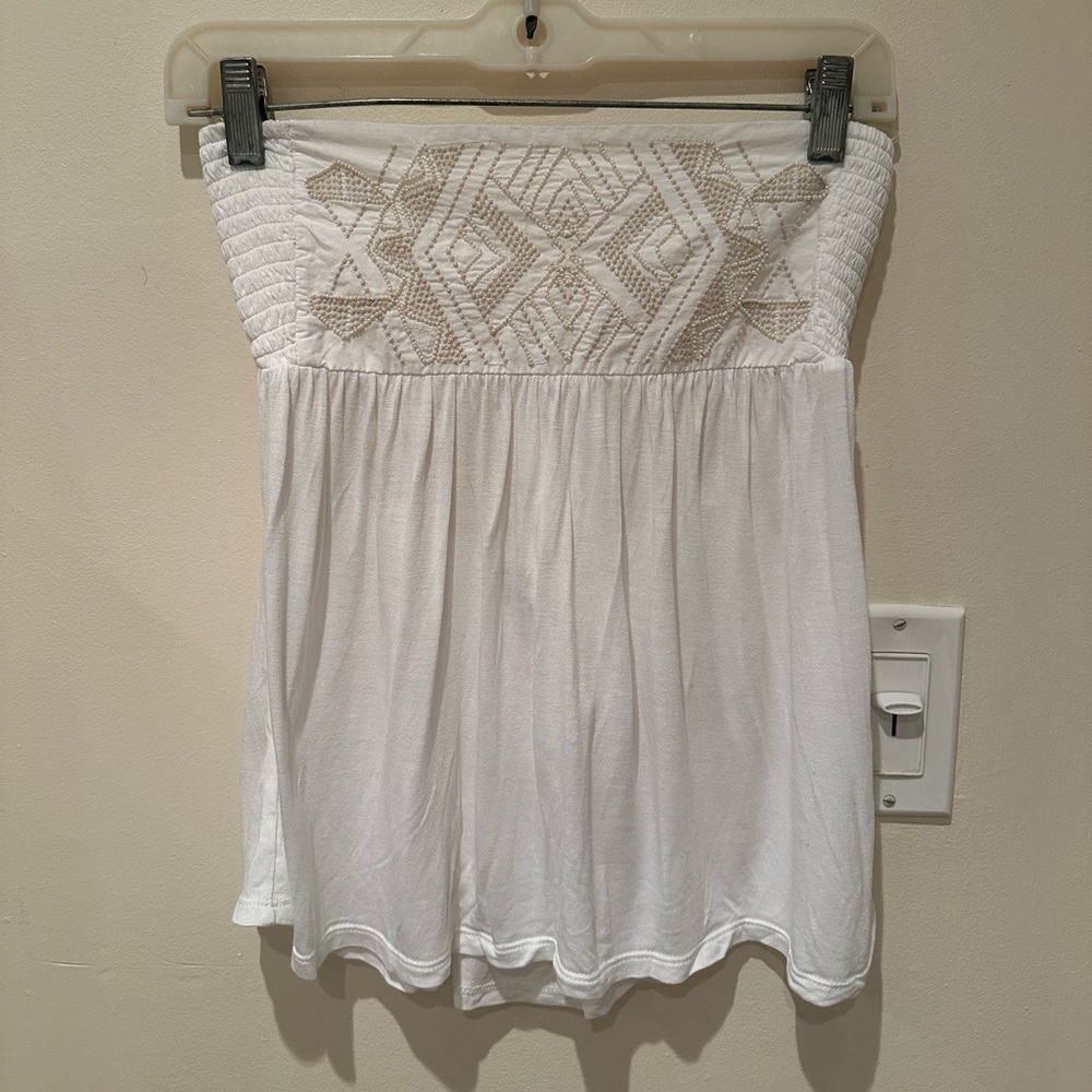 Strapless tie-back top